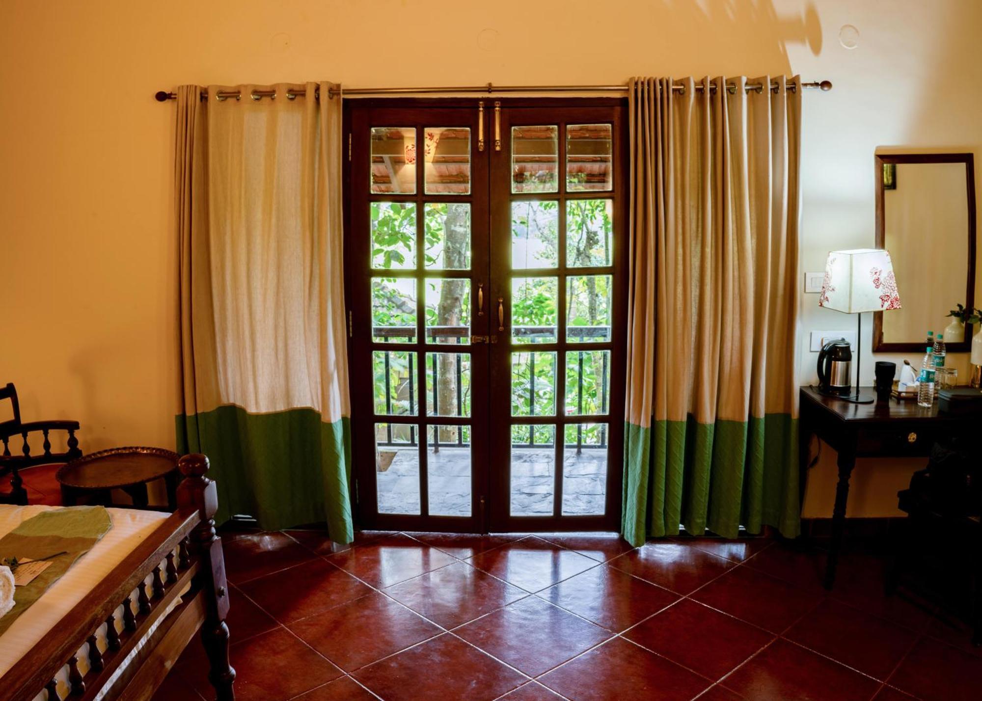 Raindrops Resorts Wayanad Sultan Bathery Exterior foto